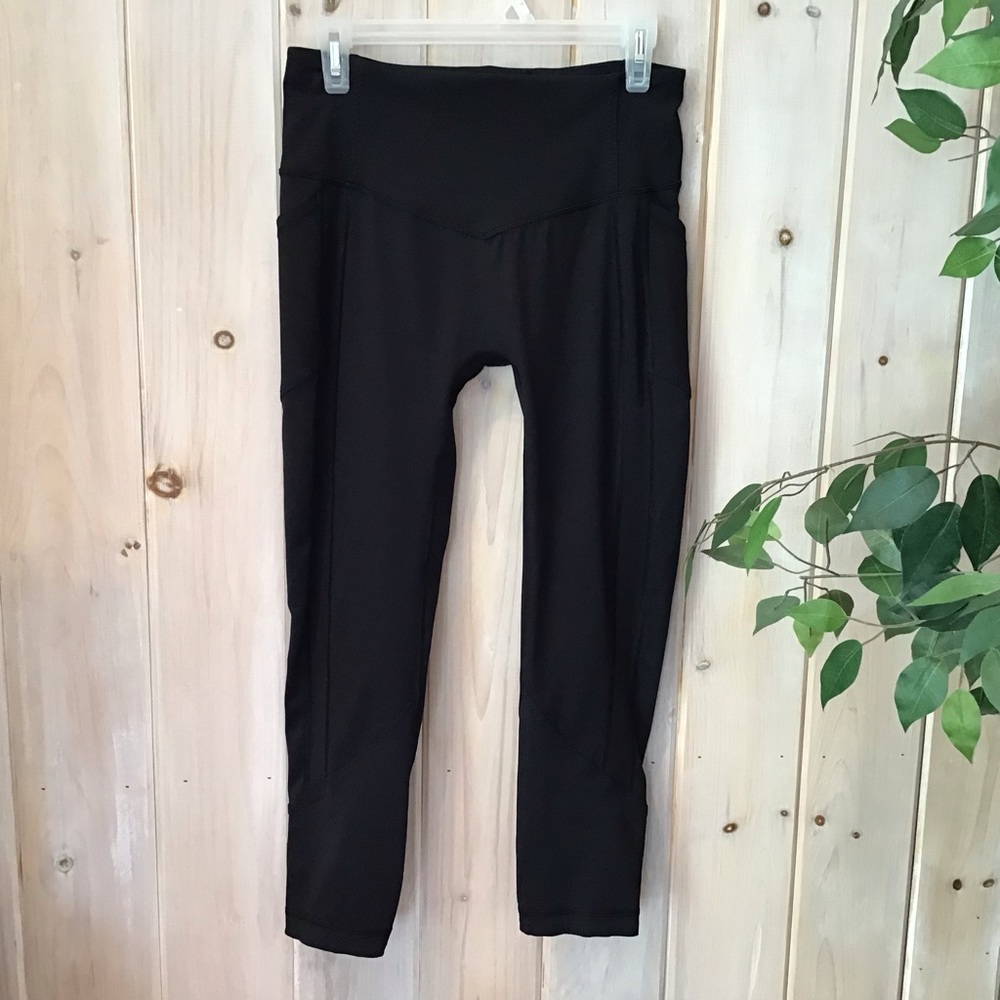 Lululemon leggings with side pockets